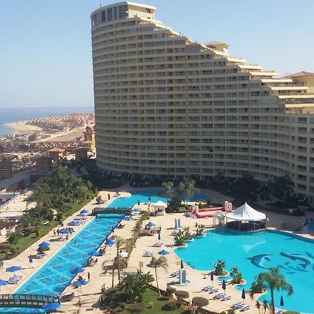 Porto Sokhna Pyramids Apartments With Sea View Families Only Ajn Suchna Zewnętrze zdjęcie