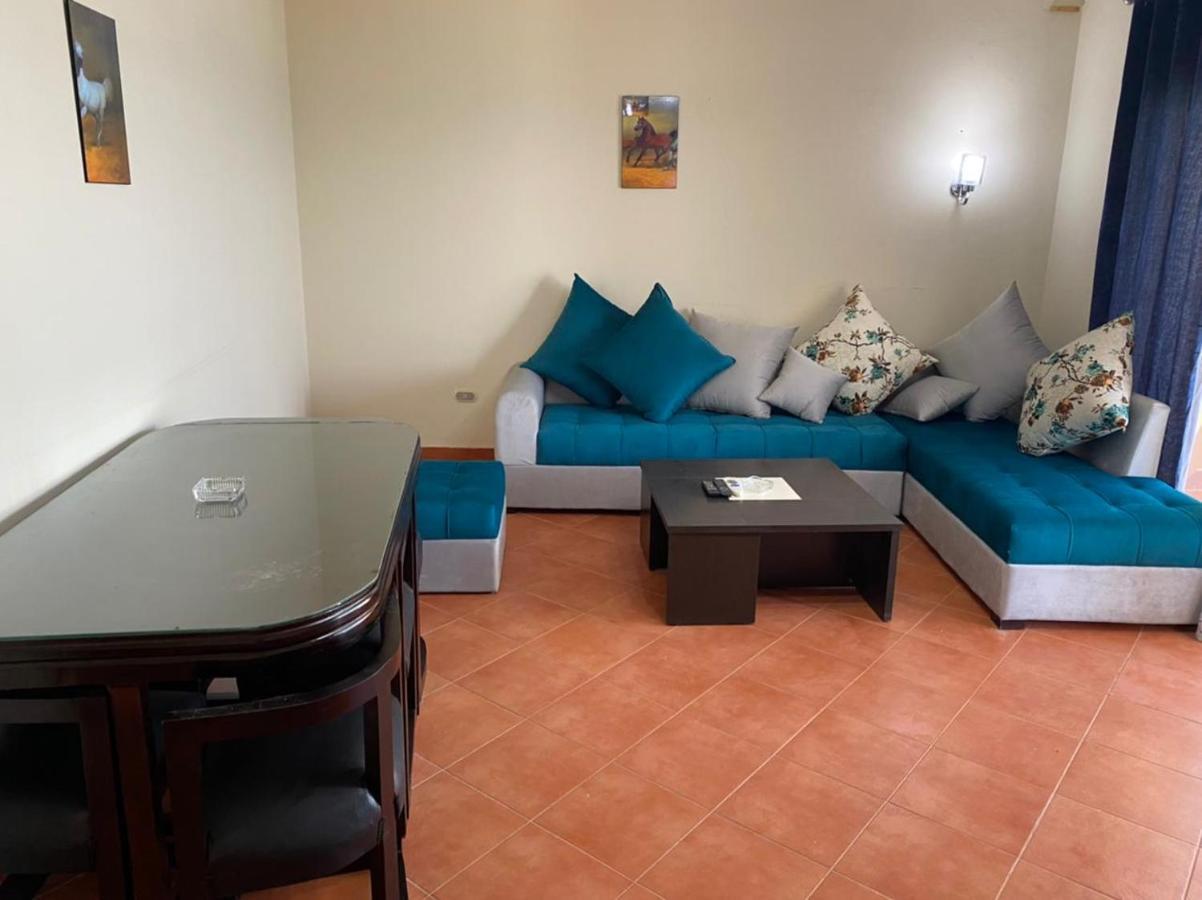 Porto Sokhna Pyramids Apartments With Sea View Families Only Ajn Suchna Zewnętrze zdjęcie